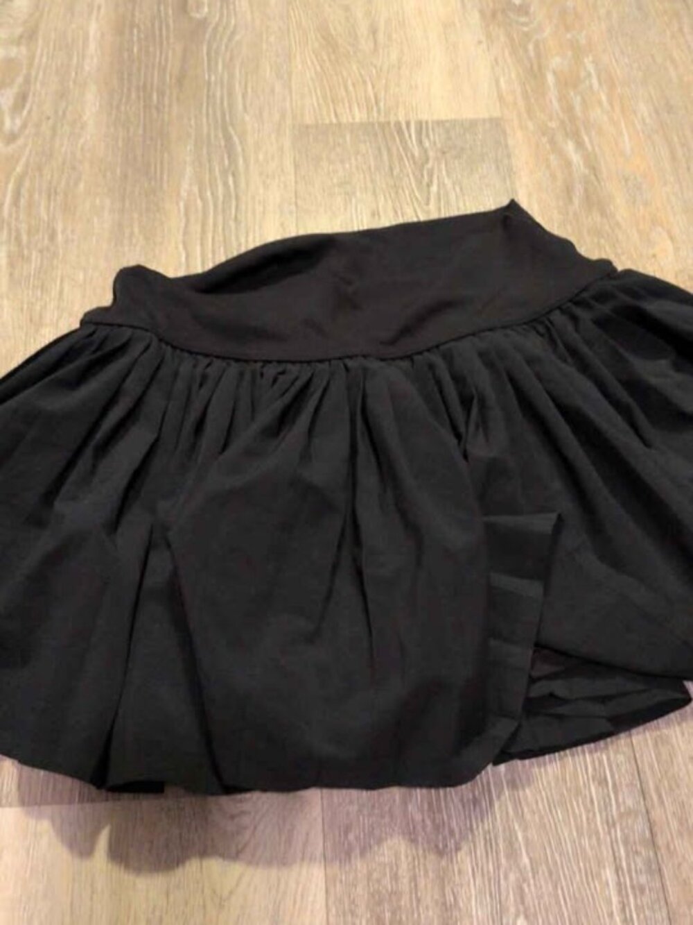 OFFLINE by Aerie Real Me Black Skort size small